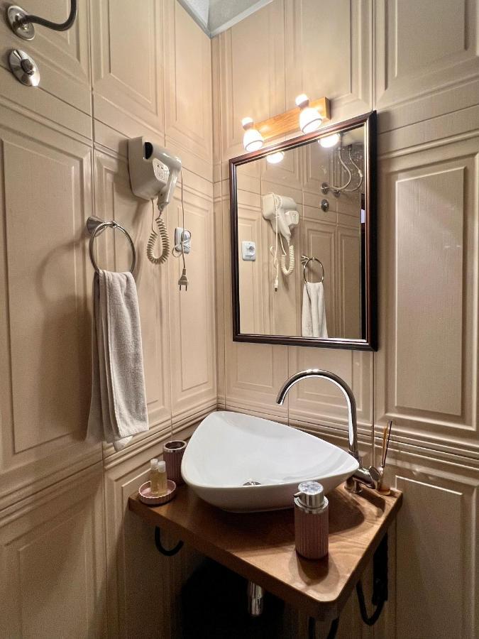 Hotel Fjorr Призрен Экстерьер фото